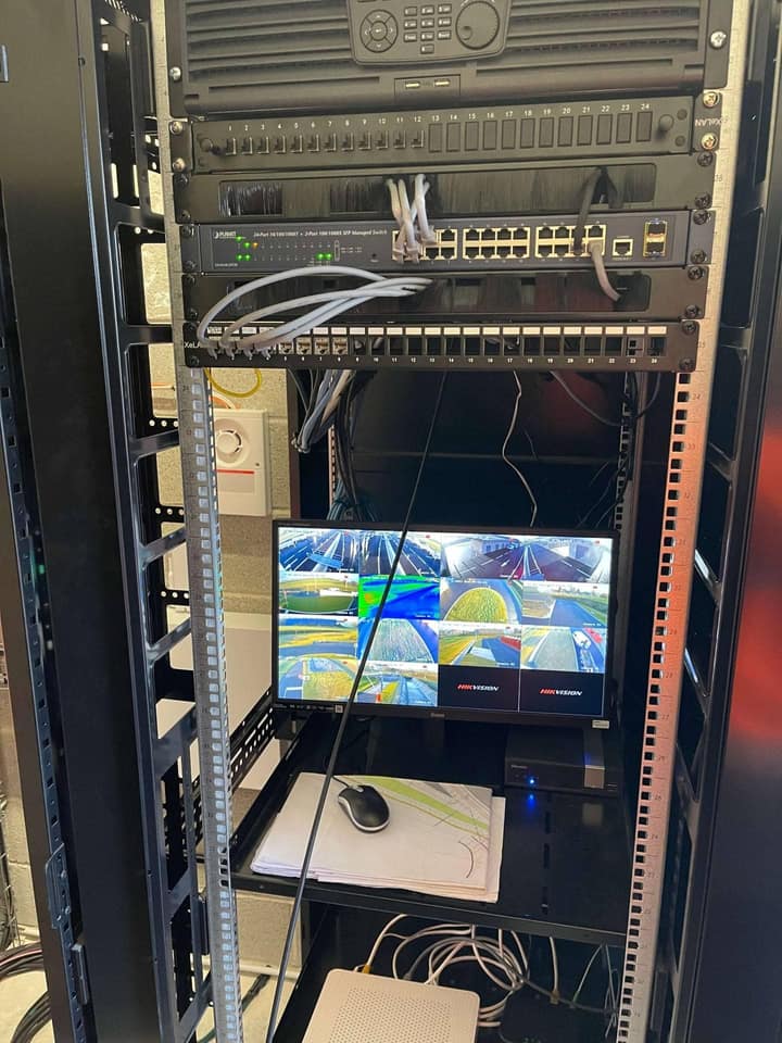 Baie informatique vidéoprotection Hikvision